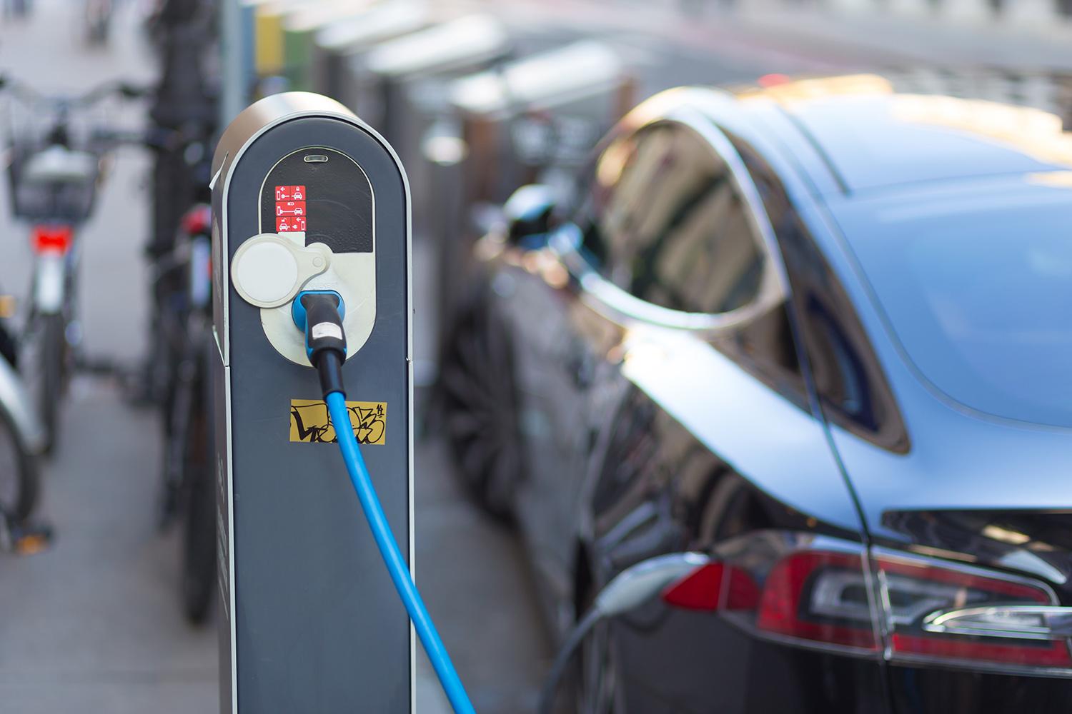 nstallation borne électriques pour voitures électriques Saint-Jérôme